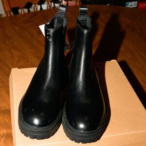 STEVE MADDEN LADIES LEATHER GORE